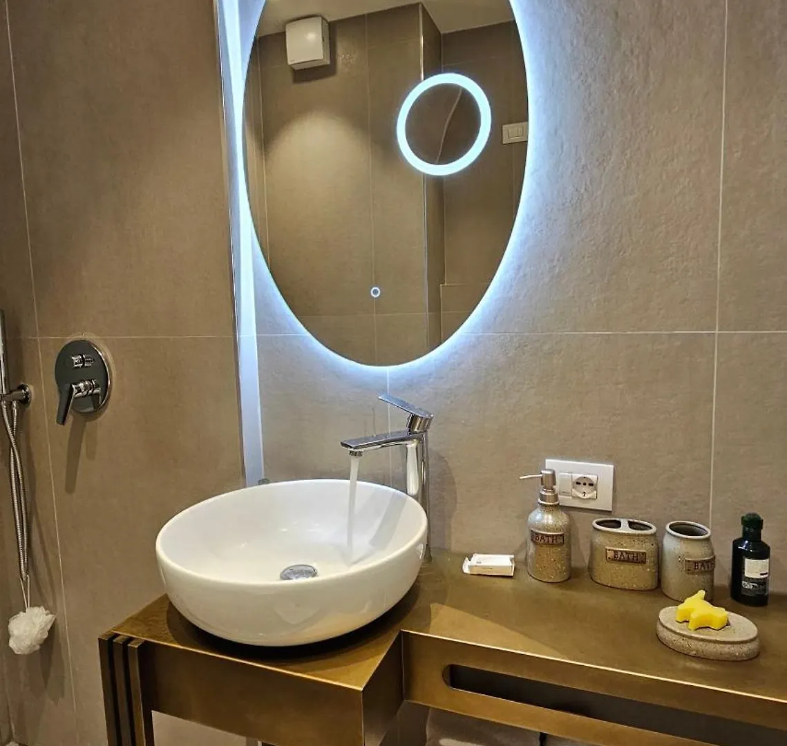 Center Apartment Easy_Luxury تيرانا